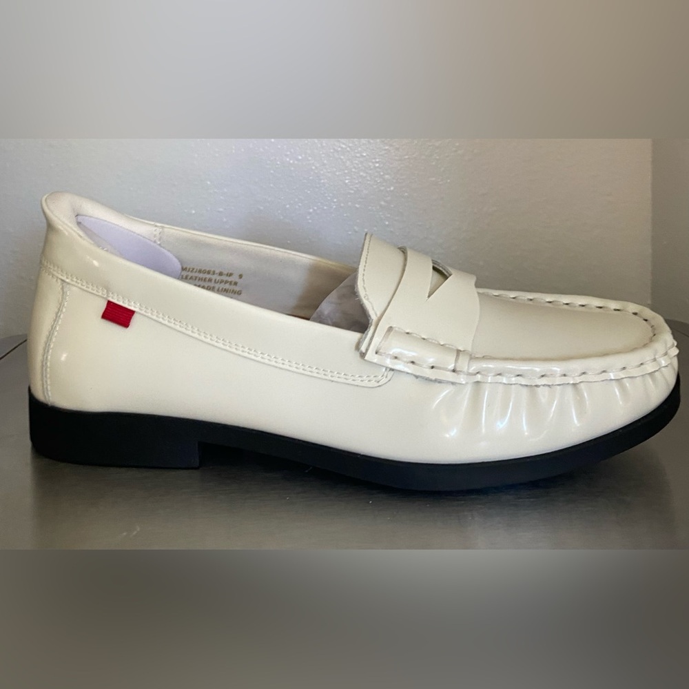 NWT...MARC JOSEPH..WOMENS PATENT LEATHER LOAFERS - Picture 8 of 12
